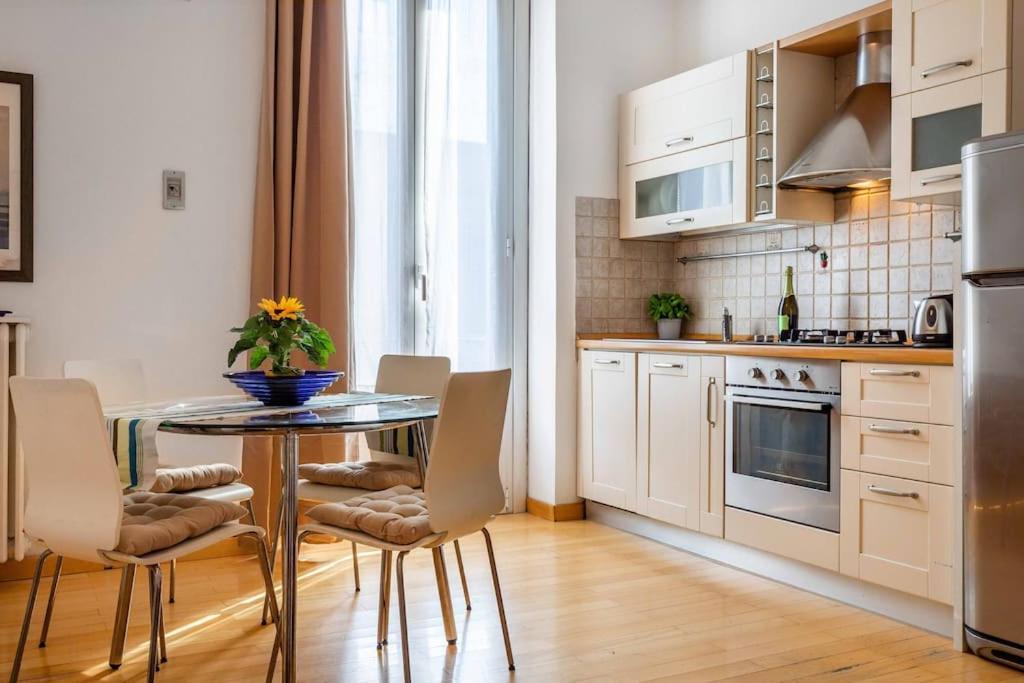 Casa Plinio - Porta Venezia - Stazione Apartment