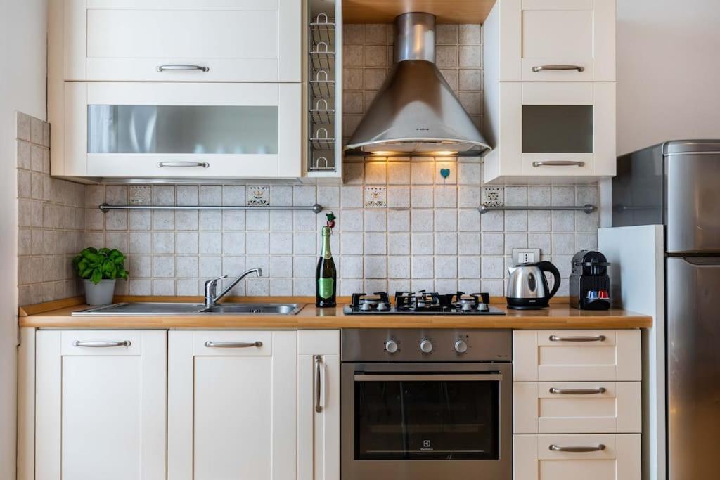 Casa Plinio - Porta Venezia - Stazione Appartamento Milano